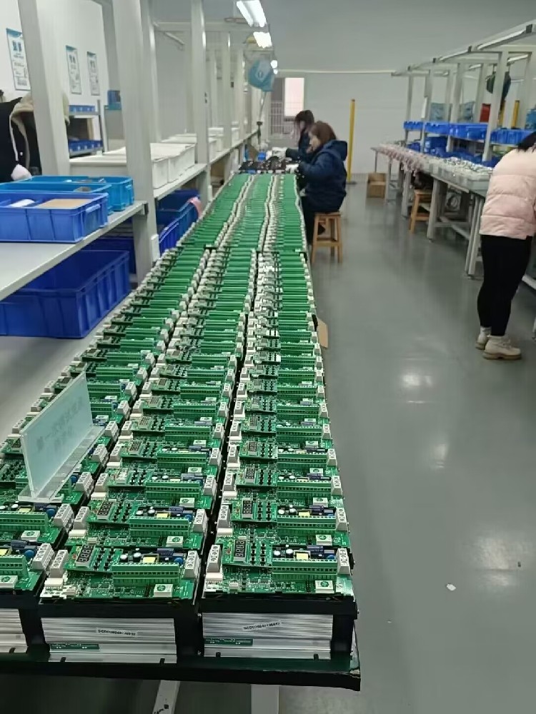 电力调解器在运行时最大电流逐步降低是为什么？？？？