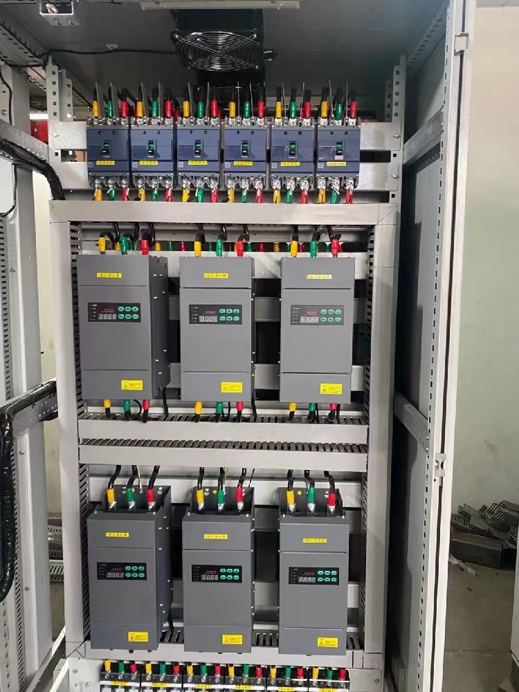 电力调解器能够遭受的最大过载电流是几多？？过载；；；；；；さ拇シ⒒剖窃跹？？