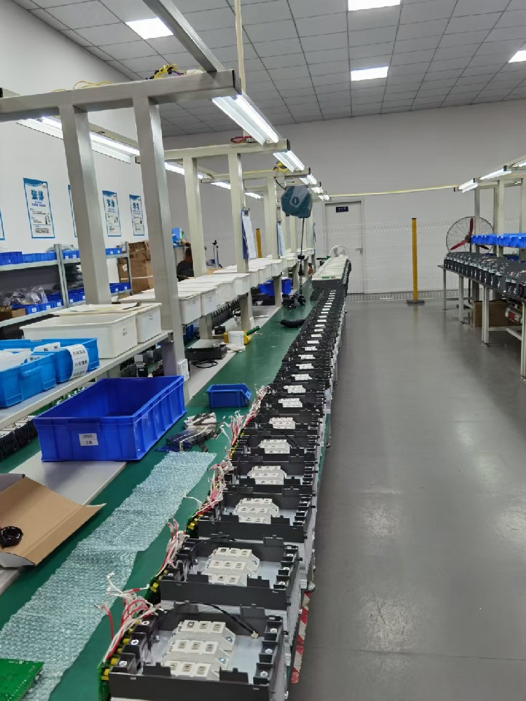 电力调解器的额定电压、额定电流和额定功率是怎样确定的？？