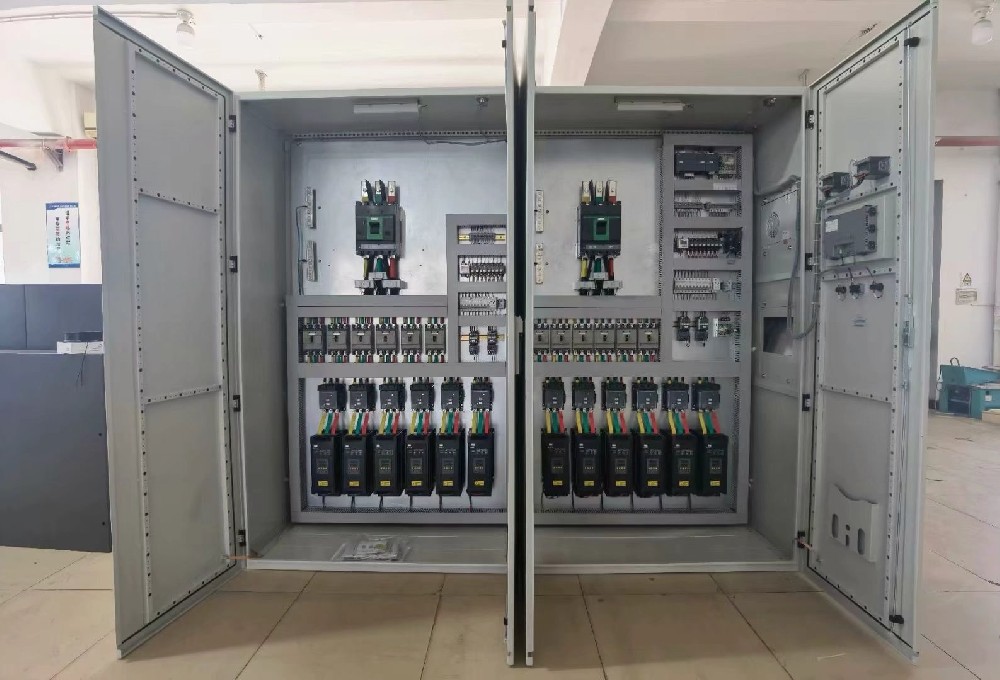 不小心将电力调解器的外壳损坏，，，，自行替换外壳会不会影响装备的防护品级和正常使用？？